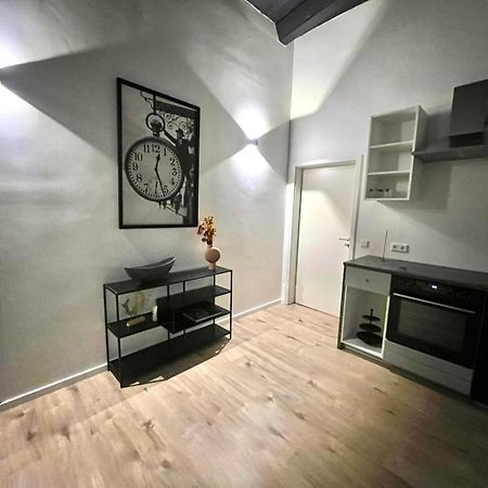 Heaven Homes - Doppelzimmer Mit Eigenem Bad Düsseldorf Buitenkant foto