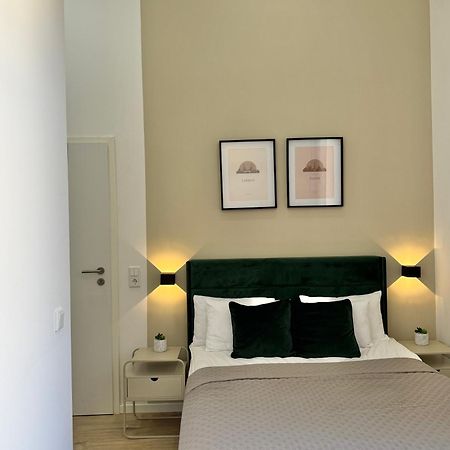 Heaven Homes - Doppelzimmer Mit Eigenem Bad Düsseldorf Buitenkant foto