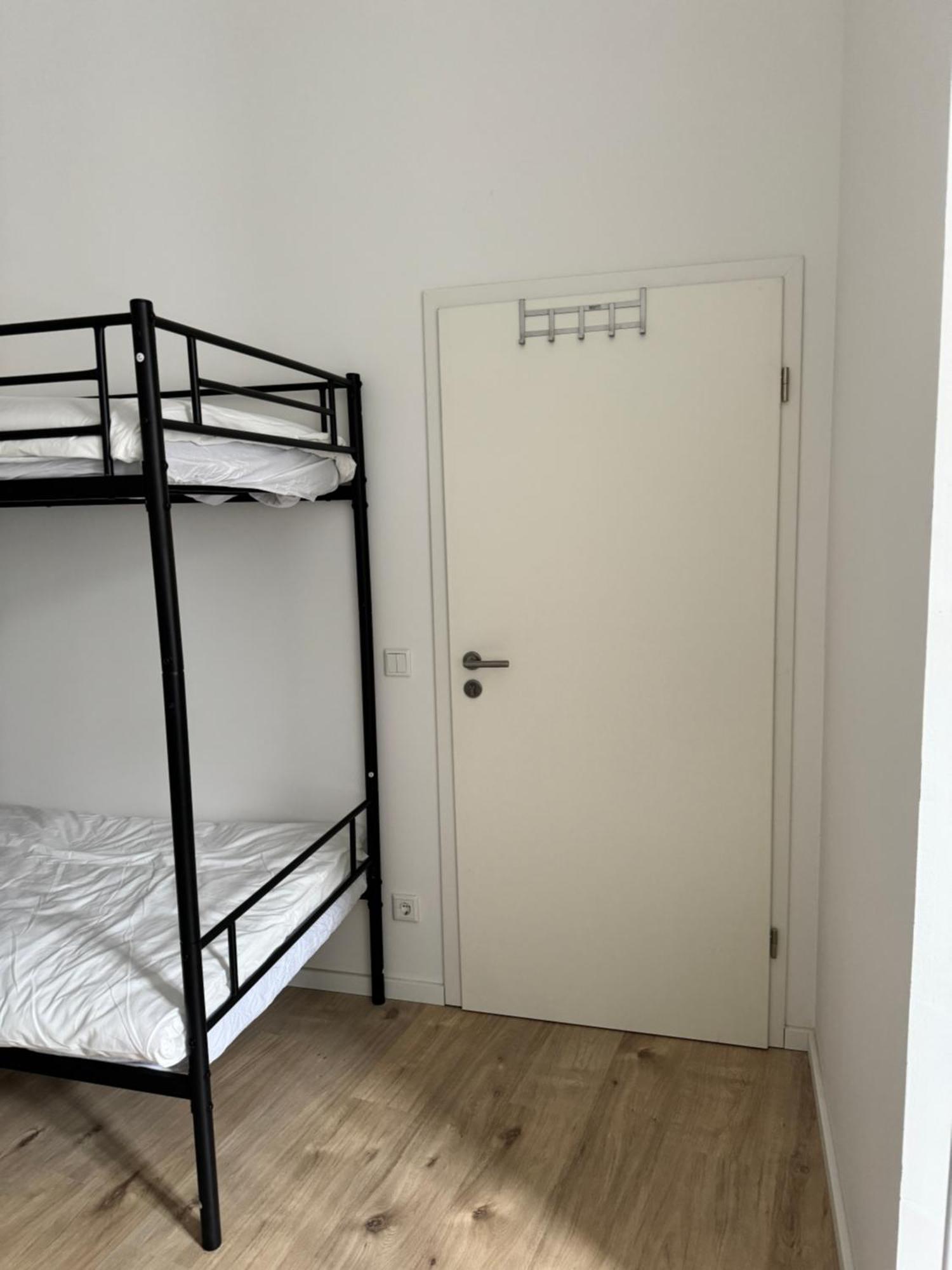 Heaven Homes - Doppelzimmer Mit Eigenem Bad Düsseldorf Buitenkant foto