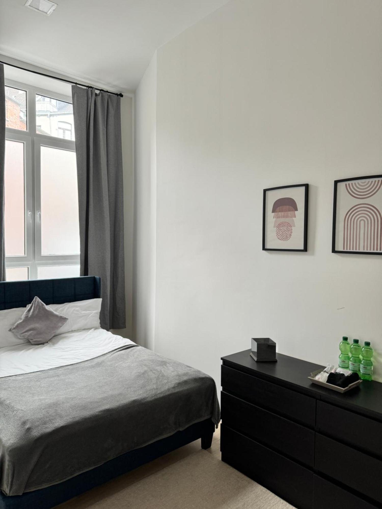 Heaven Homes - Doppelzimmer Mit Eigenem Bad Düsseldorf Buitenkant foto
