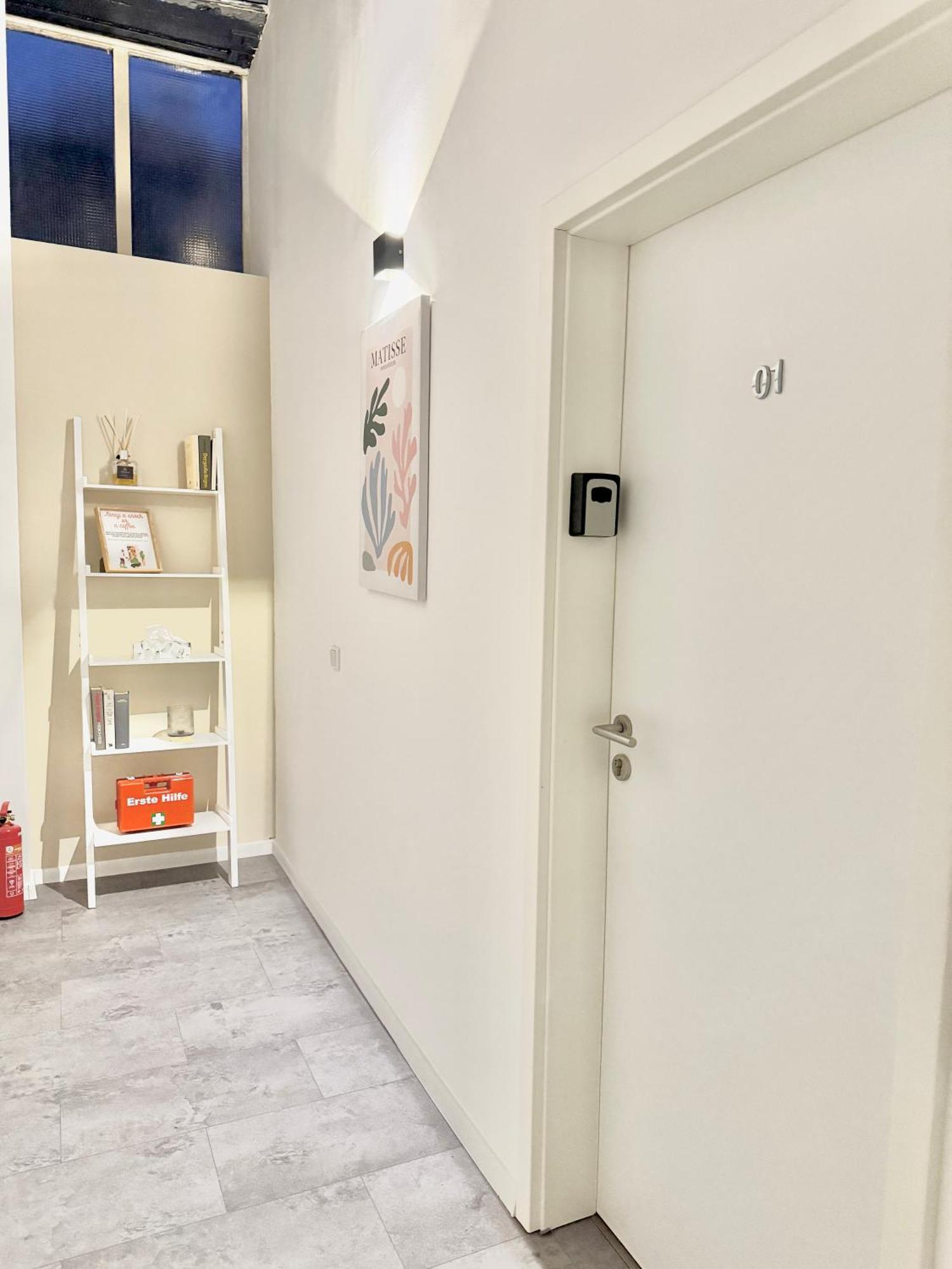 Heaven Homes - Doppelzimmer Mit Eigenem Bad Düsseldorf Buitenkant foto
