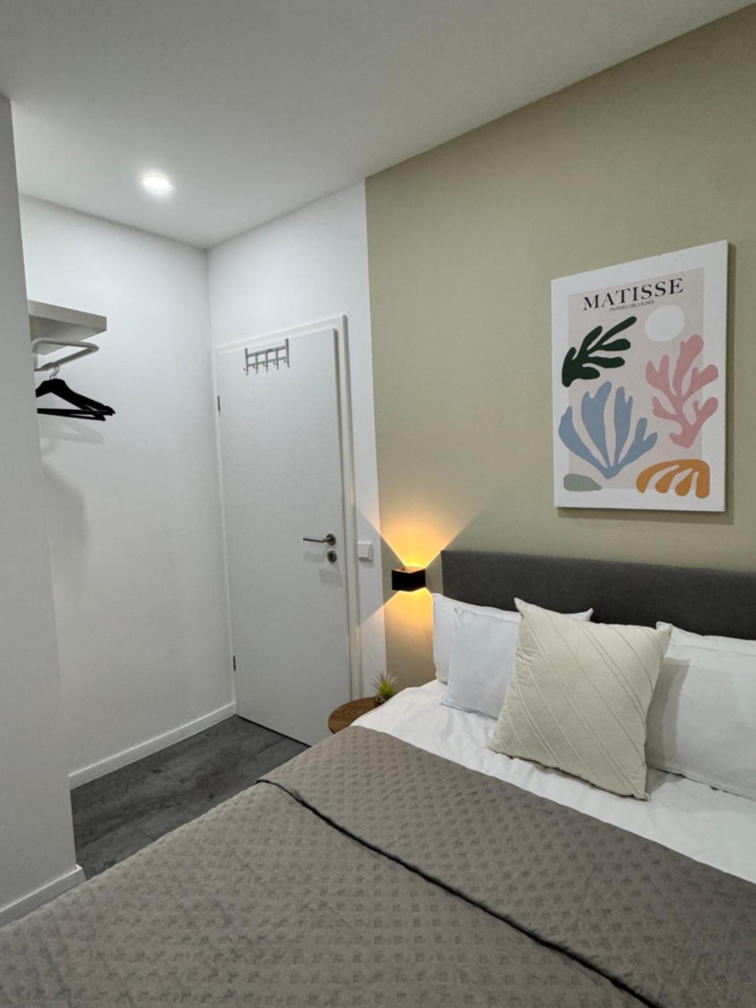 Heaven Homes - Doppelzimmer Mit Eigenem Bad Düsseldorf Buitenkant foto